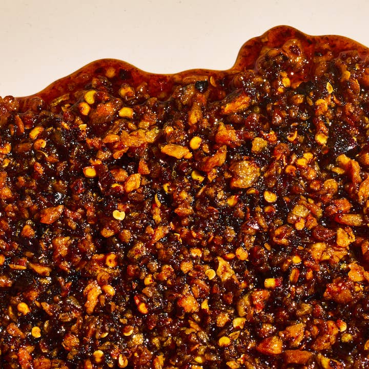 Mama Teav's - Wholesale Chili Paste - Hot Garlic Chili Crisp - ORIGINAL (OG) - All Natural