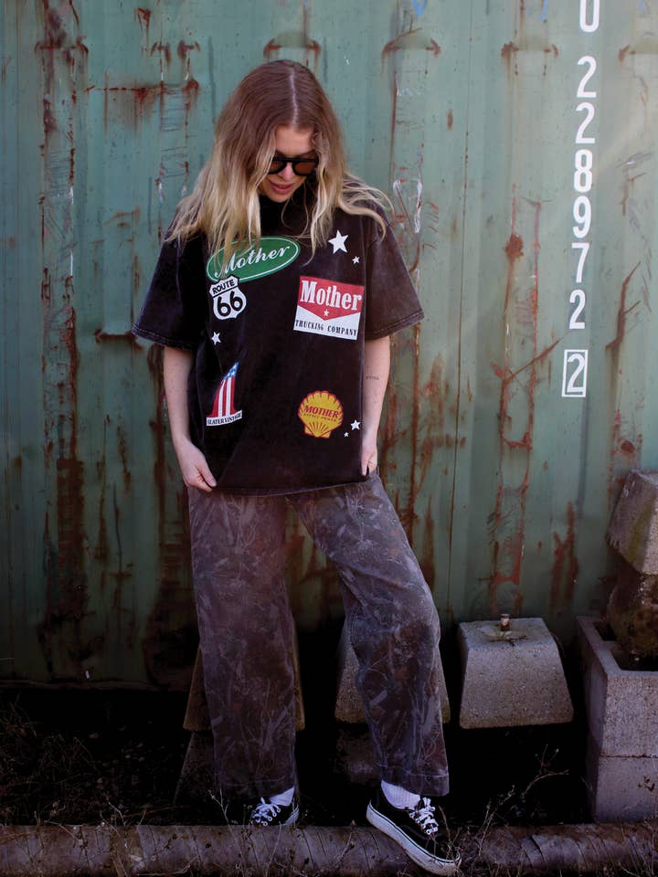 All American Mother Oversized Acid Wash Grafisk T-shirt for engroshandel hos SLATER VINTAGE