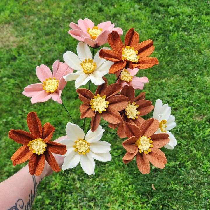 Madymae Felt Florals - Vendita all'ingrosso Fiori finti - Feltro Cosmos