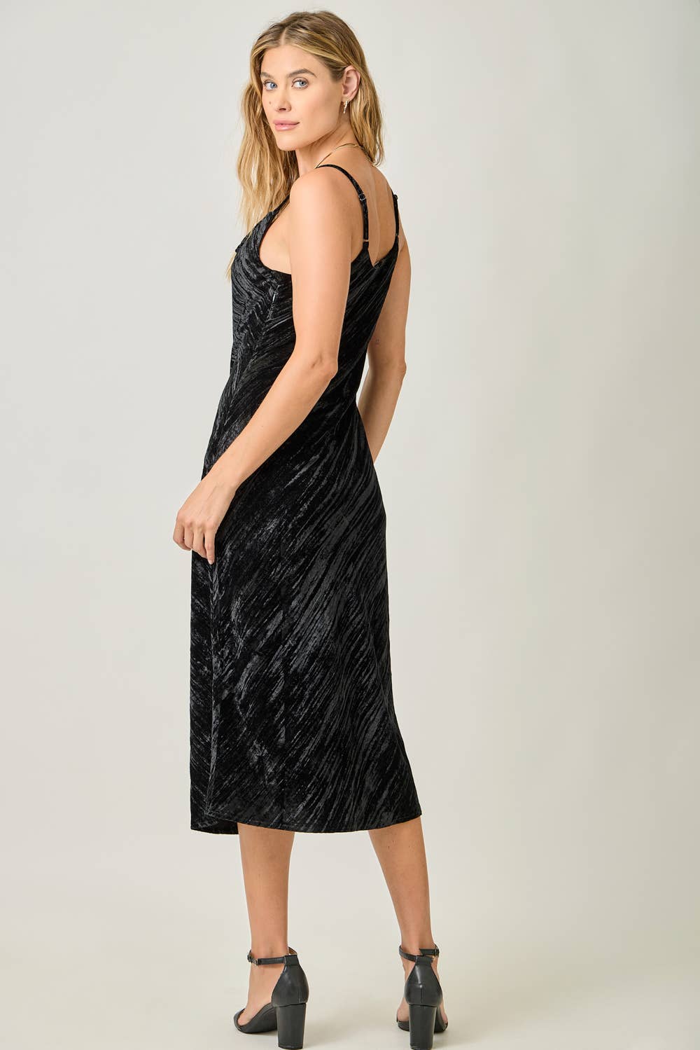 Mystree - Wholesale Dress - Women's - 61297 Cowl Neck Crinkle Velvet Slip Dress12