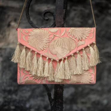 KAHYRA Korallenfarbene Schal-Tasche für den Großhandel von Káhyra