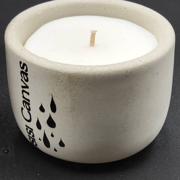 Rain, fresh scented candle for wholesale by Osisi Canvas