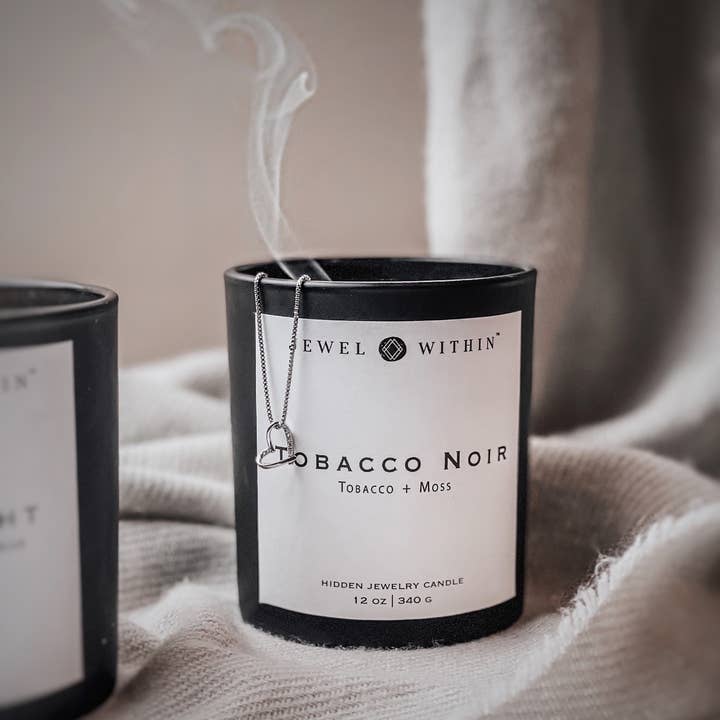 Jewel Within - Vente Bougie en bocal - Bougie à bijoux Tobacco Noir1