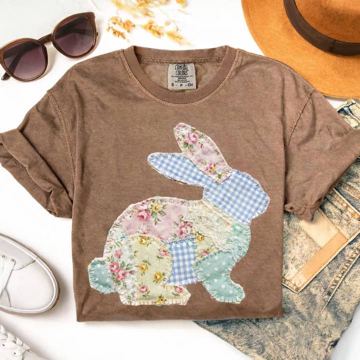 Sweat-shirts et T-shirts Lapin Patchwork pour la vente par Trendy Chic Apparel LLC