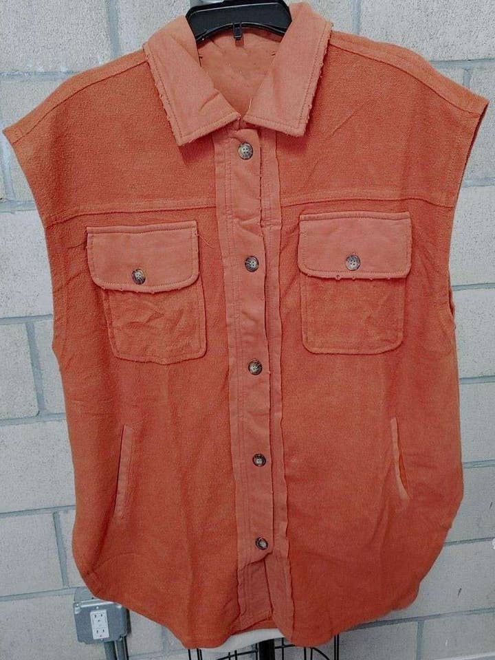 LX3200 - VINTAGE DUNVÄST MED KANTKNAPP för wholesale av Madelyn