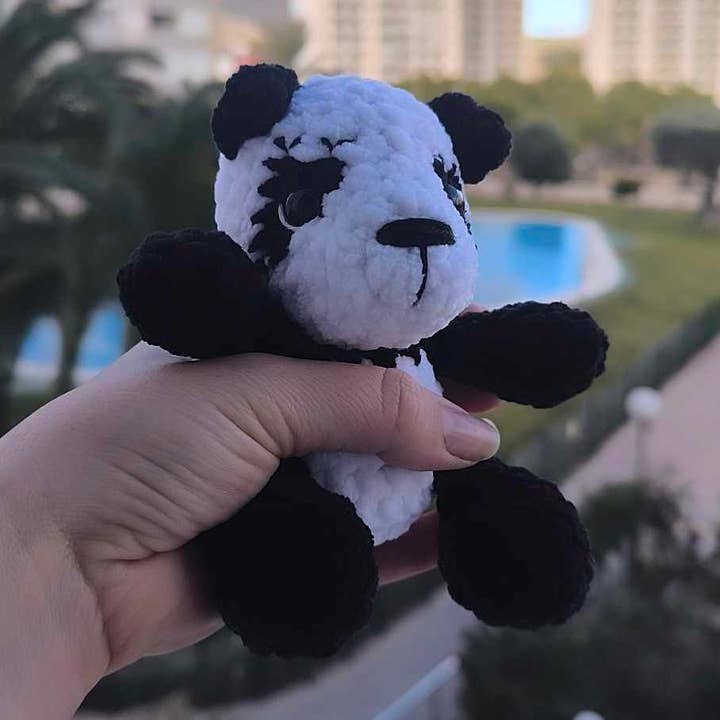 Briars Crochet Crafts – Großhandel Kuschel-/Plüschtier – Kind & Baby – Handgefertigtes gehäkeltes Panda-Plüschtier0