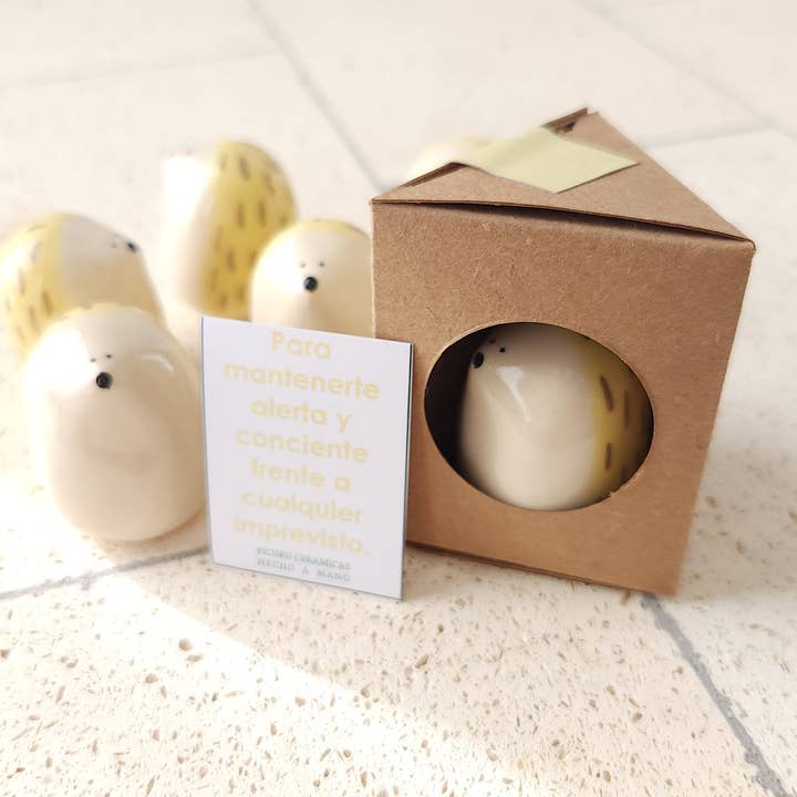 Picuru ceramicas - Wholesale Decorative Figurine - Porcupine Amulet of Self-Protection, 5 languages6