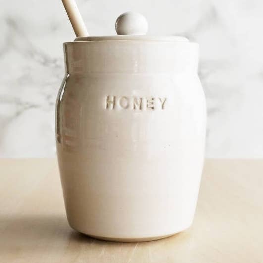 Stuck in the Mud Pottery - Wholesale Honey Pot - Honey Pot & Dipper0