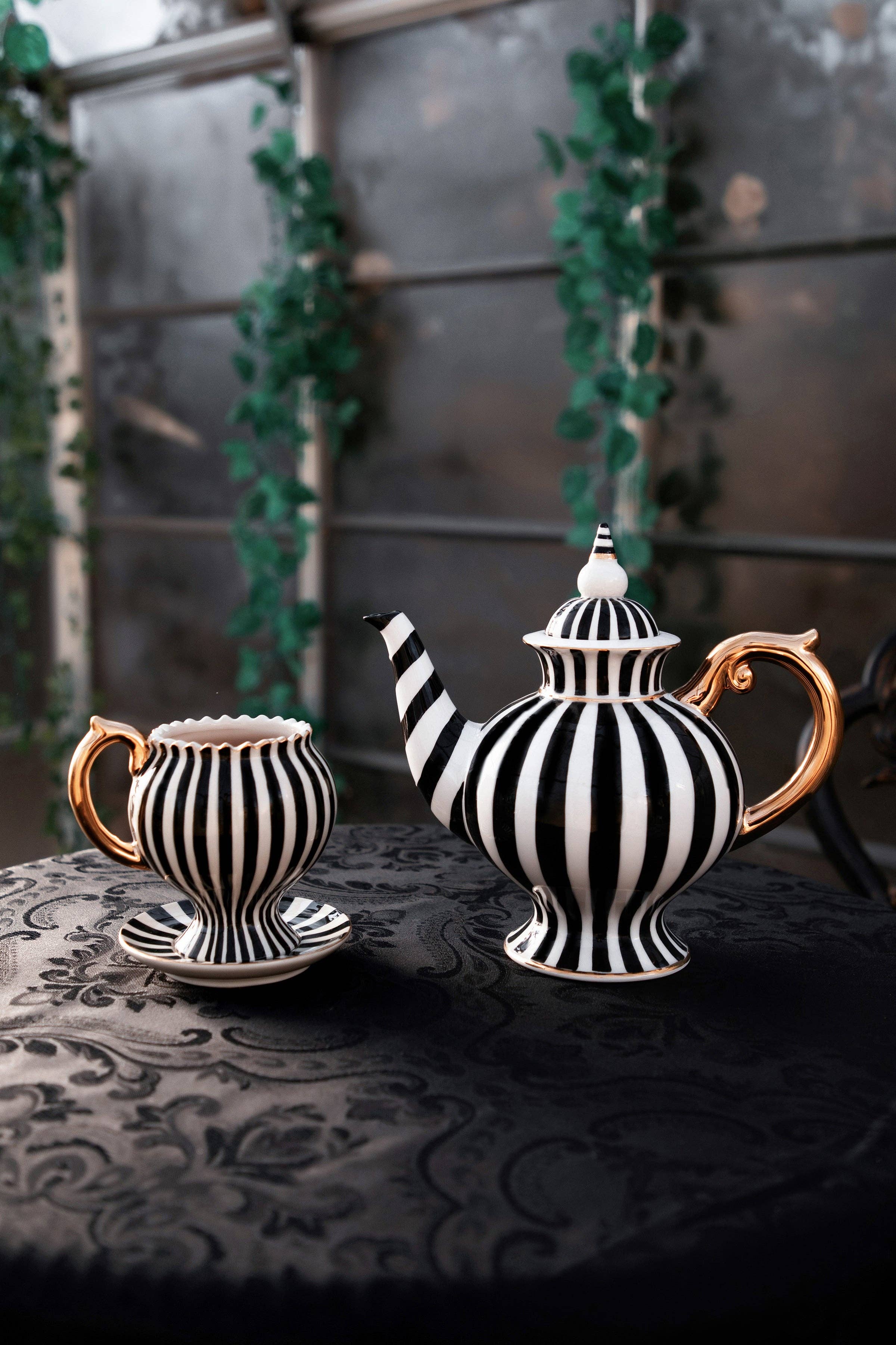 Lively Ghosts - Wholesale Theepot - Theepot | Grim & Ghostly theeset19