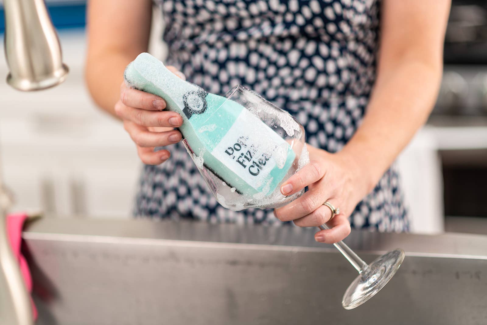 Wine Wash Co. - Wholesale Cleaning Sponge - Scrubbly™ Kitchen Sponge: Pop Fizz3