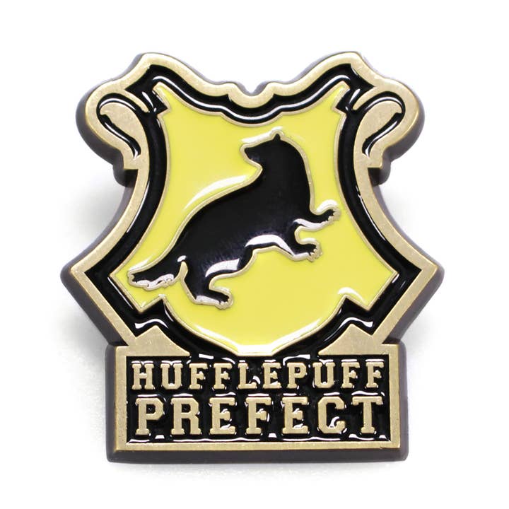 Badge à épingle en émail - Harry Potter (Préfet Poufsouffle) pour la vente par Half Moon Bay