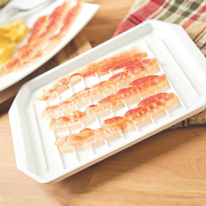 Fox Run Brands – wholesale Kitchen tool/gadget – Fox Run Microwave Bacon Rack, 8" x 9.75"1