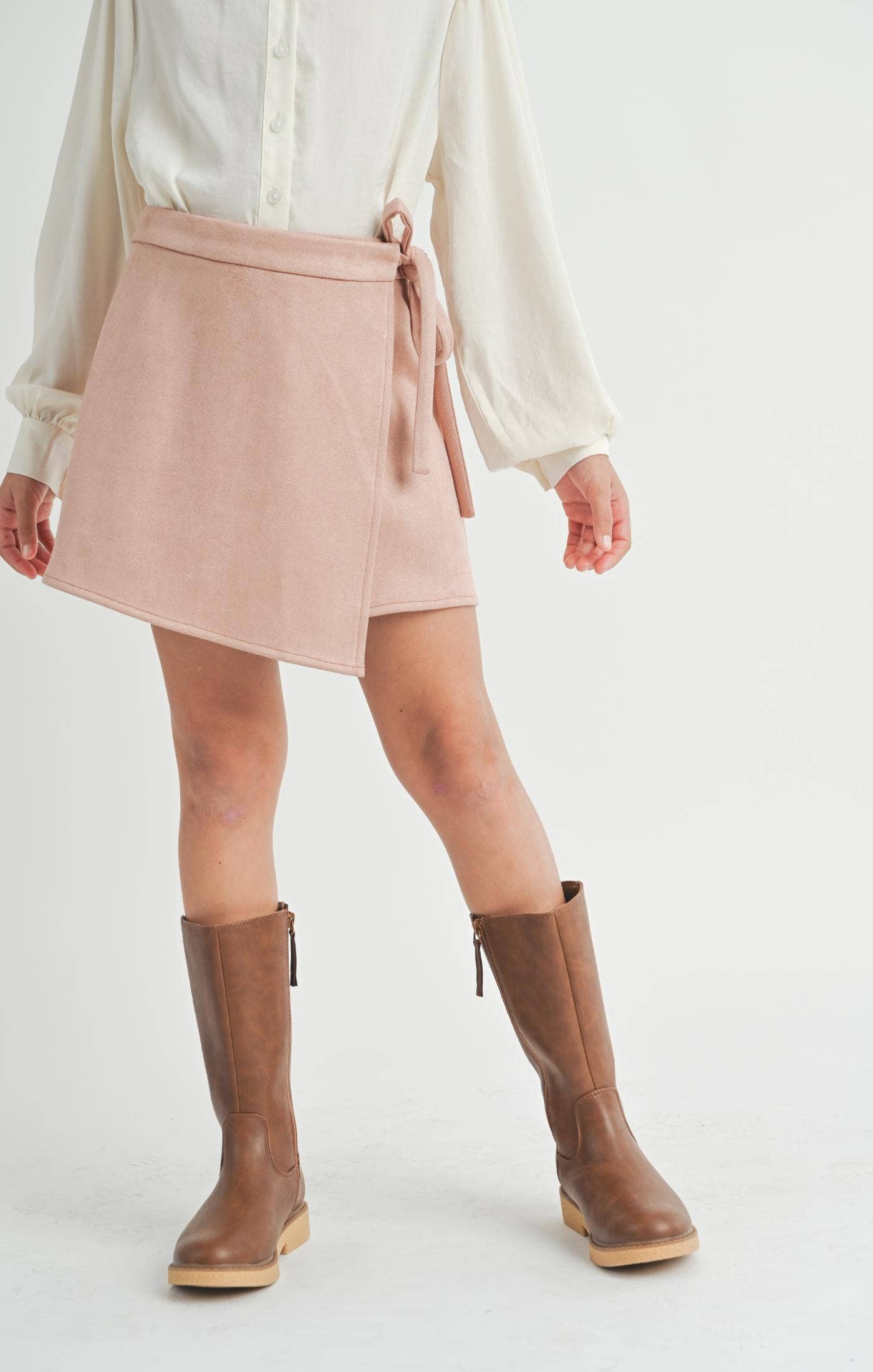 Sadie & Sage – wholesale Skort - Barn och baby – Tween Entertainer Faux Suede Skort: ROSA ROSA