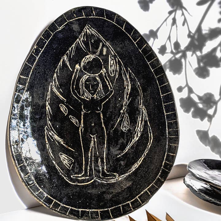 Goddess serveerschaal voor wholesale door Rough Ware