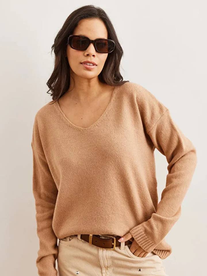 V-hals blød tekstur striktrøje for engroshandel hos Hoxton Gal