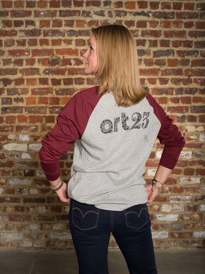 Grey ART23H Gray & Bordeaux Long Sleeve T-Shirt for wholesale on Faire0