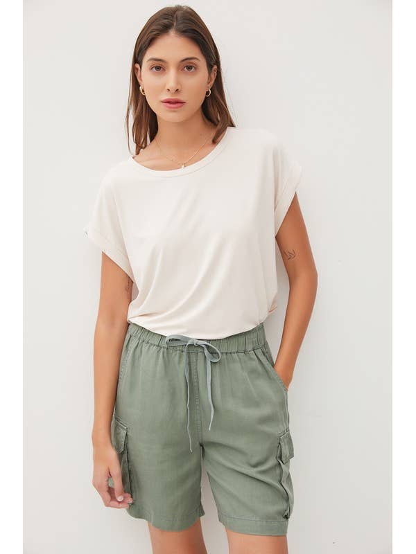 TENCEL CARGO BERMUDASHORTS MED SNØRING for engroshandel hos MintChoco