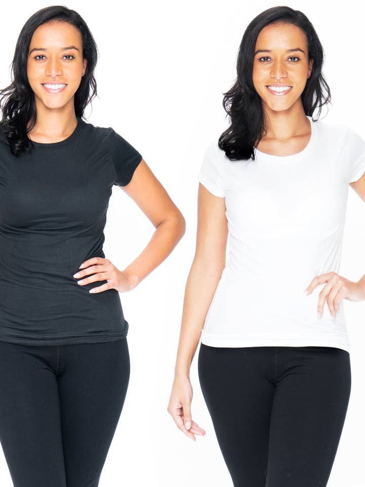 Lot de 2 t-shirts à col rond uni noir et blanc d'Emprella pour la vente par EMPRELLA