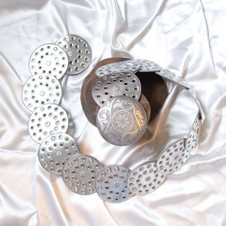 Karma Nepal Crafts - Venta al por mayor Cinturón - Mujer - Cinturones Boho de Disco Grande9