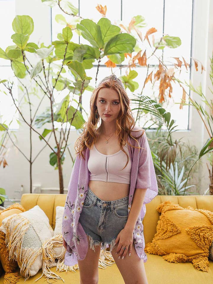 Leto Accessories - Wholesale Kimono - Women's - 🌼 Embroidered Spring Daisy Kimono - Leto Classic 🌼