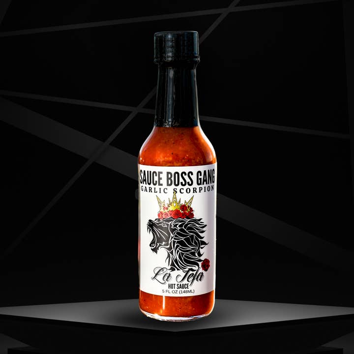 Sauce piquante La Jefa — Une saveur végétalienne audacieuse associée à la puissance du piment Scorpion pour la vente par Sauce Boss Gang