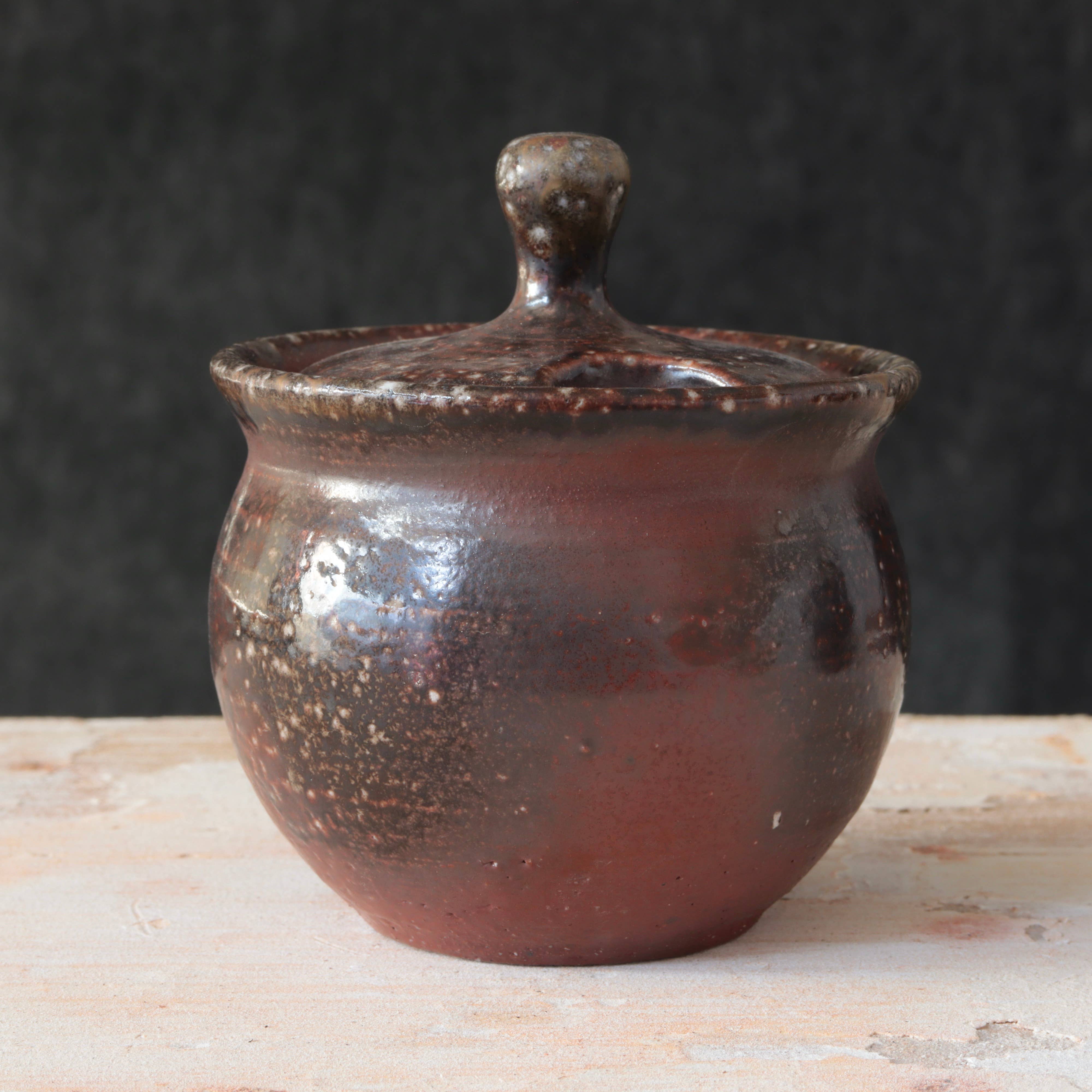 Matt Fishman Pottery - Wholesale Jar - Soda-Fired Sugar Jars Dark Surface Round1