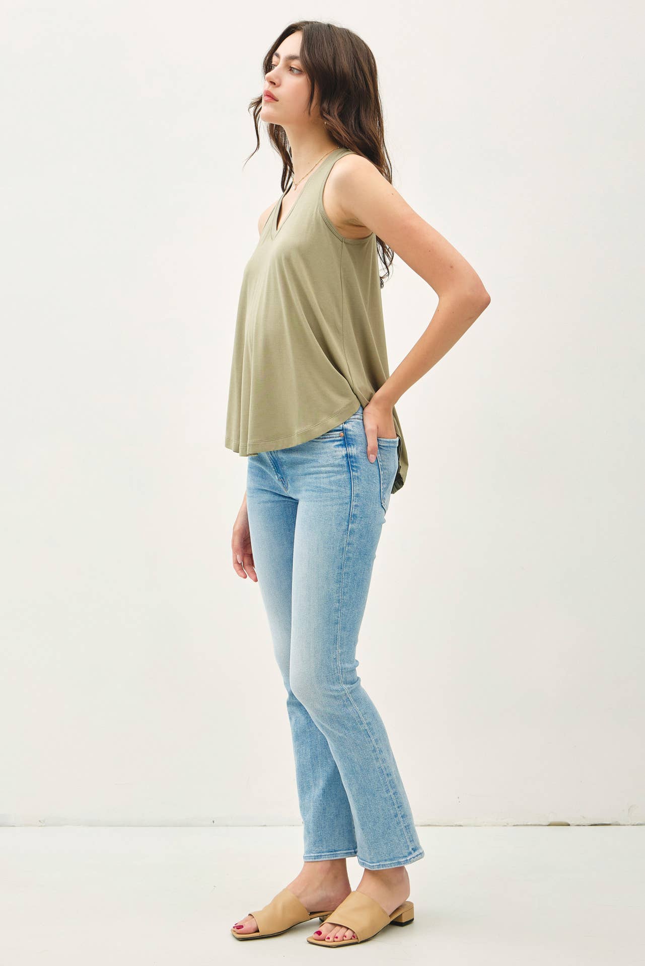 Be Cool - Wholesale Tank Top - Women's - [SOFT CORE] V-NECK TANK25