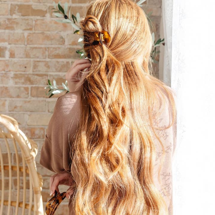 Shop Andi - Wholesale Hair Clip - Women's - Ember Flat Claw Clip3