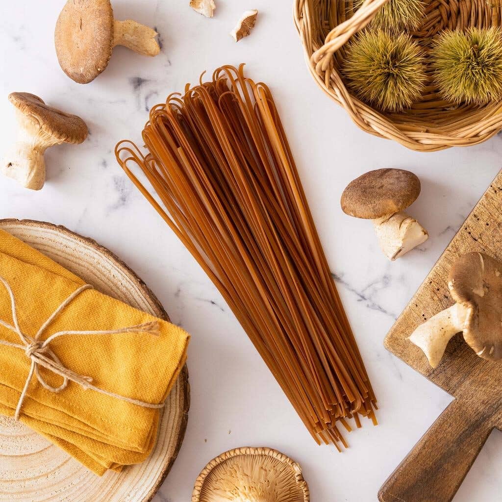 Terre dei Trulli – Engroshandel Pasta – Håndværksmæssig linguine med Porcini-svampe - Italiensk pasta