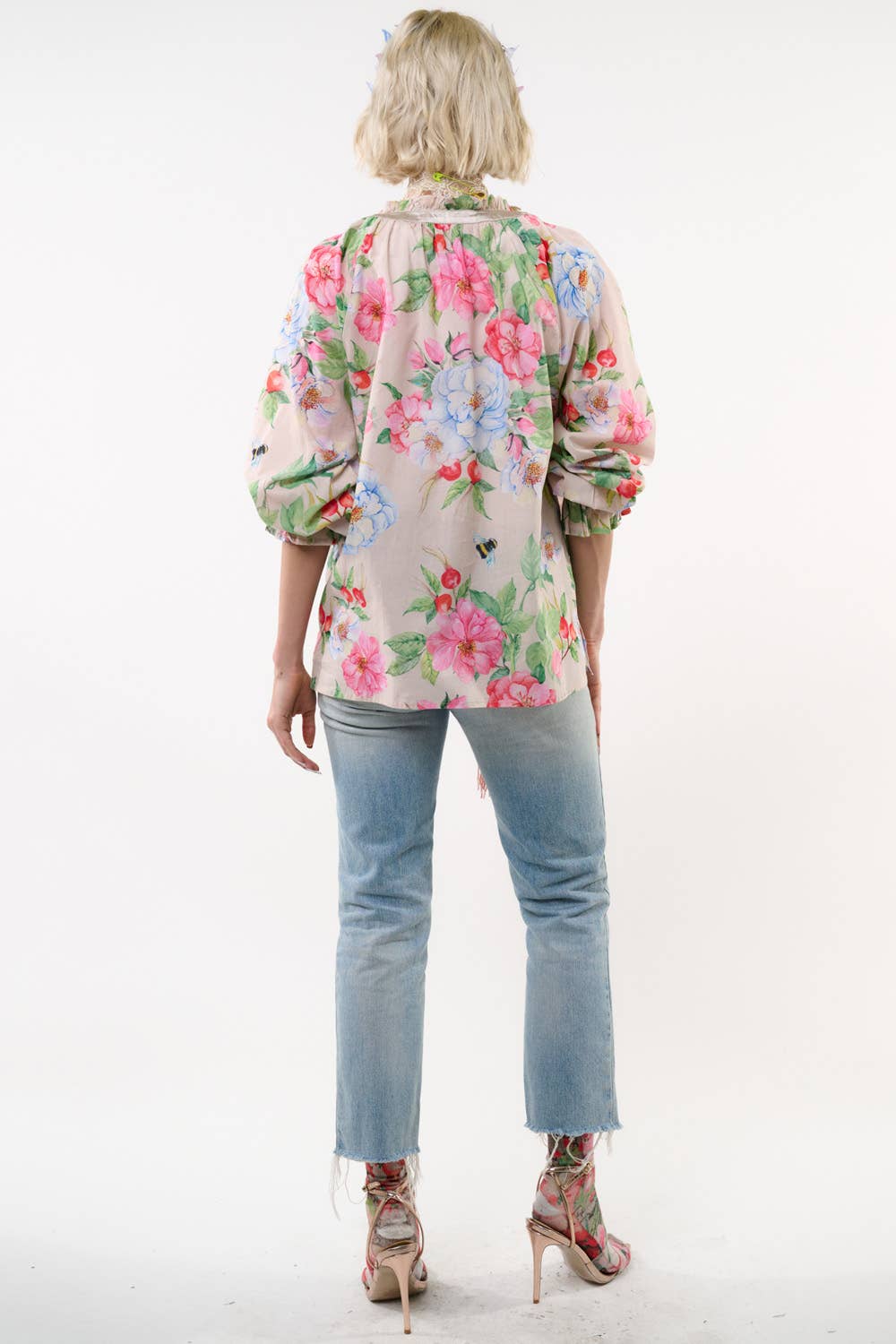 Elfenben Blomstret LA Ville Rose Bluse for engroshandel på Faire3