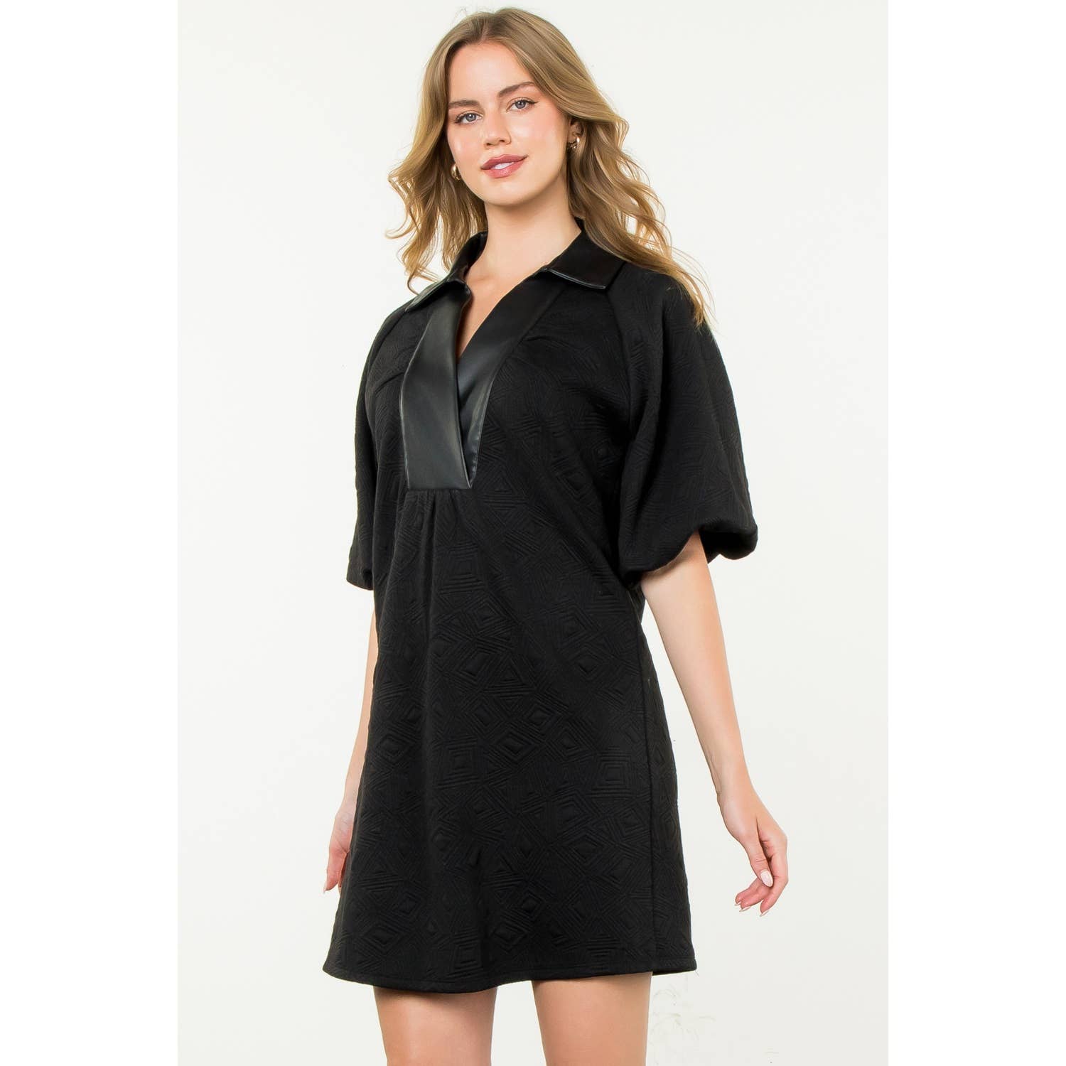 NERO Abito midi testurizzato con maniche a sbuffo in vendita all'ingrosso su Faire9