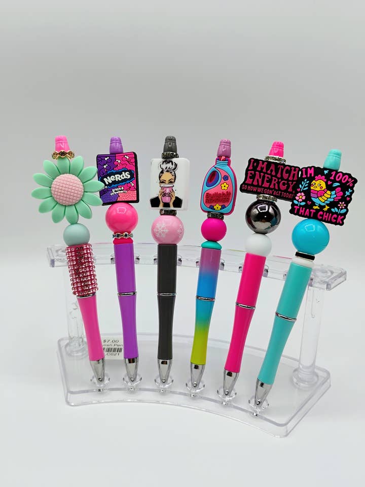 Lot de 6 stylos perlés - une commande correspond à 6 stylos pour la vente par Swanky Lady Couture