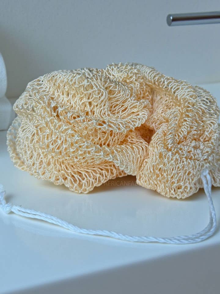 African net sponge / African exfoliating net / Sapo sponge - Ivory yellow for wholesale by AfricanFabs