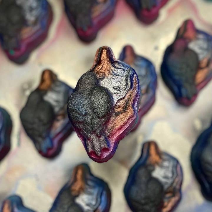 Raven Moon Bath Bomb for wholesale by Boil & Bubble