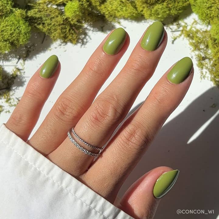 Glamnetic - Wholesale Press-On/Fake Nails - Moss Green Press-On Nails | Fall Solids | Short Oval