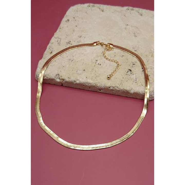 JOSSLYN by wall to wall - Wholesale Link & Chain Necklace - CLASSIC 16INCH HERRINGBONE CHAIN NECKLACE | 31N21180