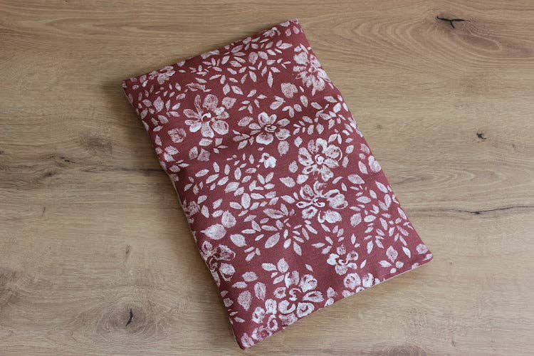 Le Gang des Fougères - Wholesale Hot/Cold Compress - Dry hot water bottle with flax seeds - Marsala chalk flowers4