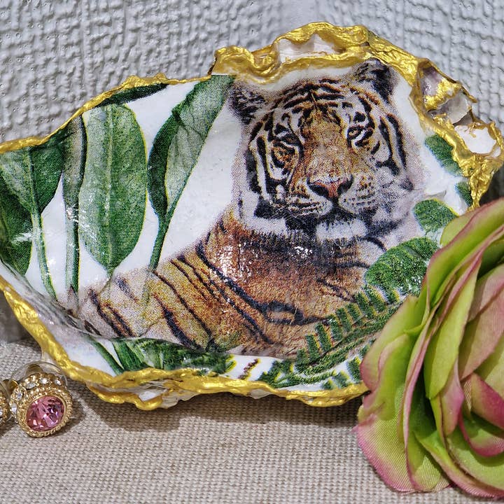 Bee my Oyster - Vente Plateaux à bijoux - Plat à babioles Tiger Safari Animals en forme de coquille d'huître5