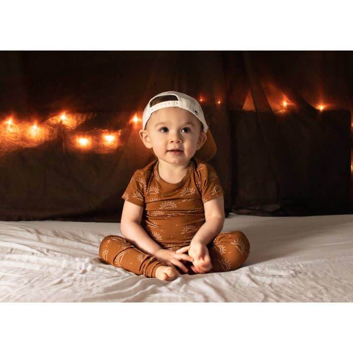 millie + roo LLC - Vente Haut et bas de pyjama – enfant - ENSEMBLES 2 PIÈCES À MANCHES COURTES EN BAMBOU - Sunny Days2