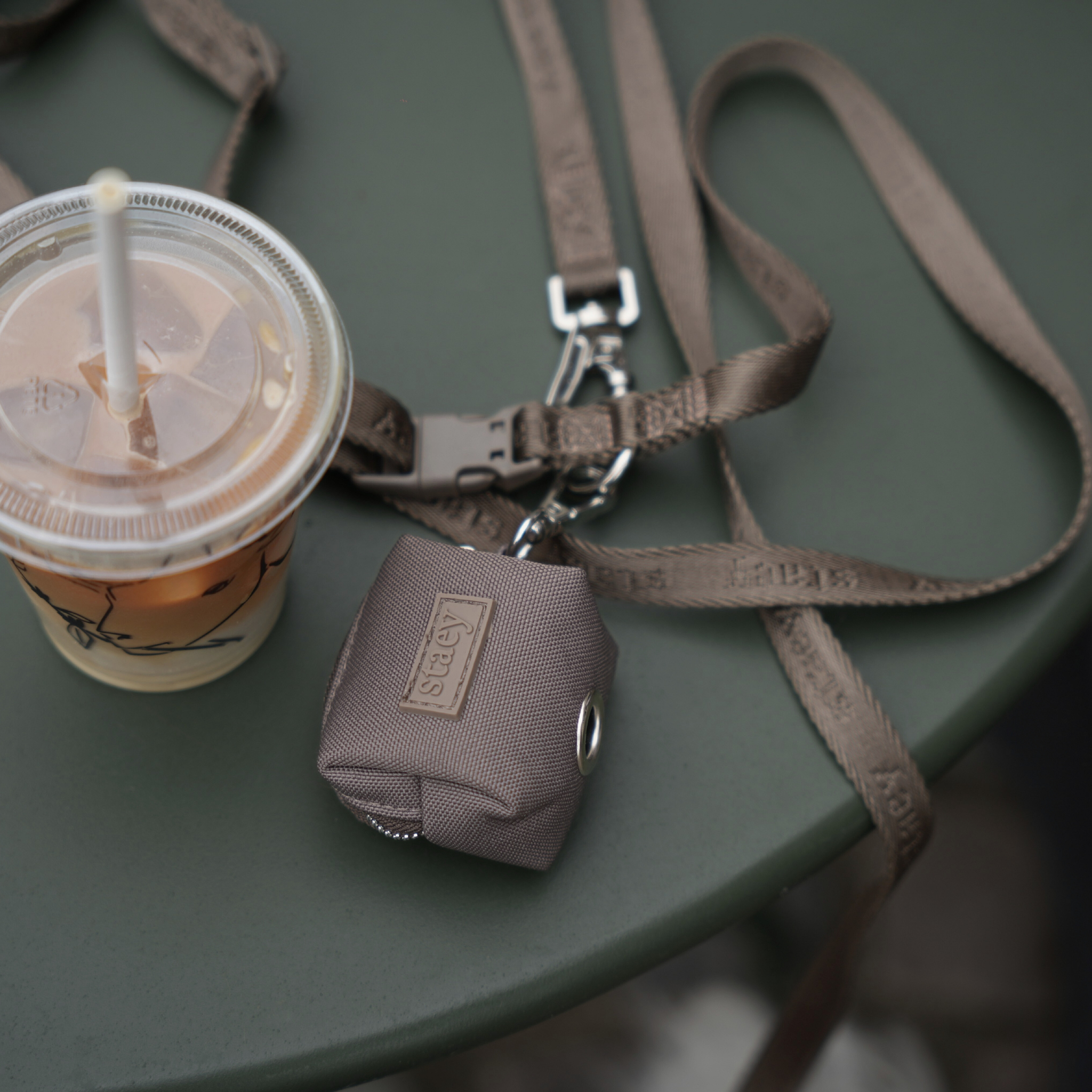 Staey - Wholesale Pet Leash - Dog - Hands-Free Dog Leash – Taupe2