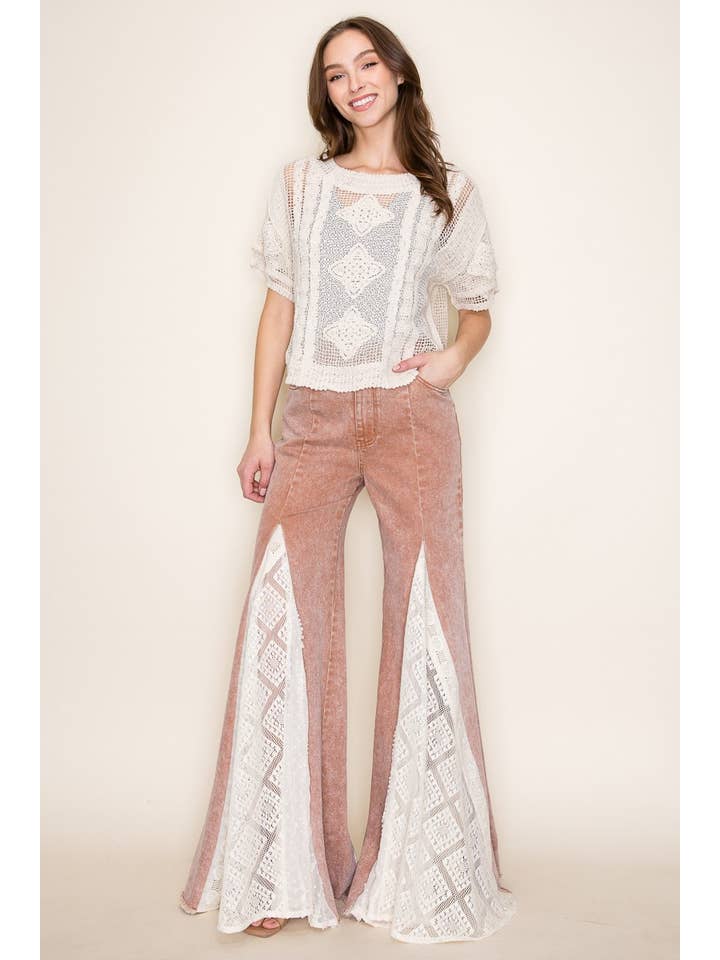 TAN JEANS A GAMBA LARGA CON DETTAGLIO IN PIZZO 2481PIE TAN in vendita all'ingrosso su Faire2