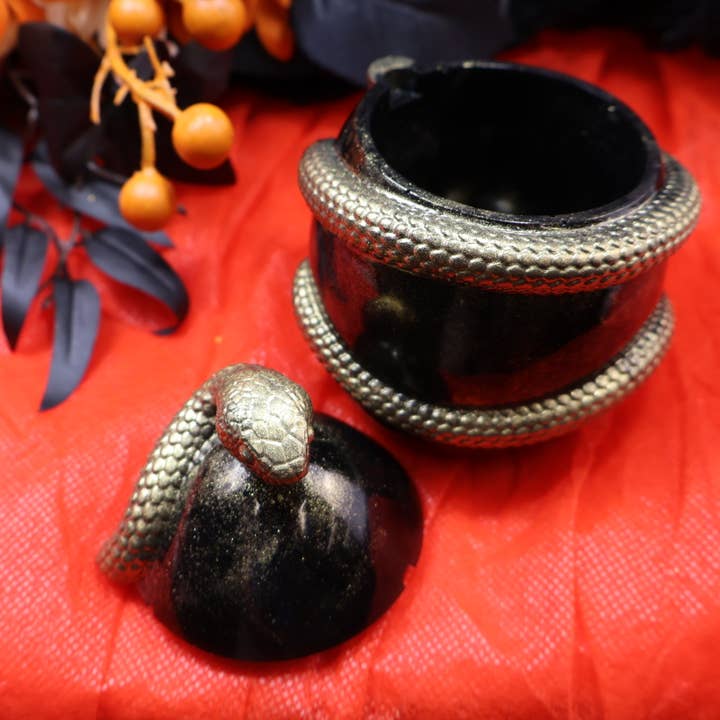 KIZIMA - Wholesale Decorative Box - Black Egg Jewelry Box Wrapped with Golden Snake | Halloween | KIZIMA4