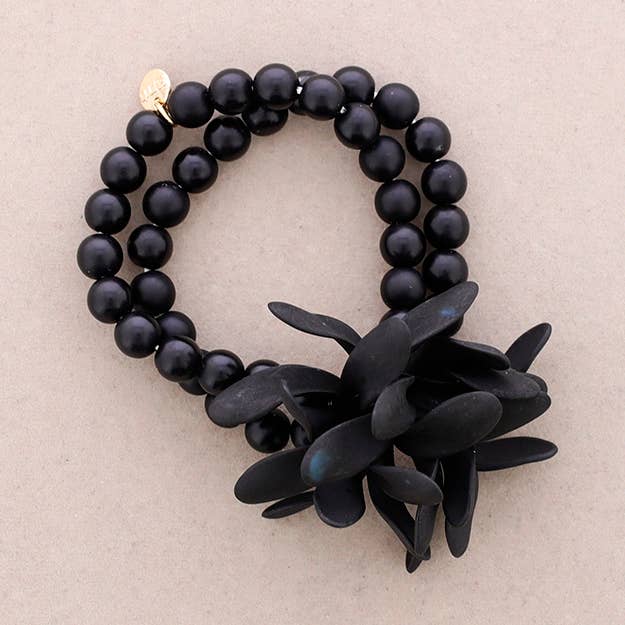 PULSERA ELÁSTICA BOLITAS FLOR RESINA para venta al por mayor de Sonata