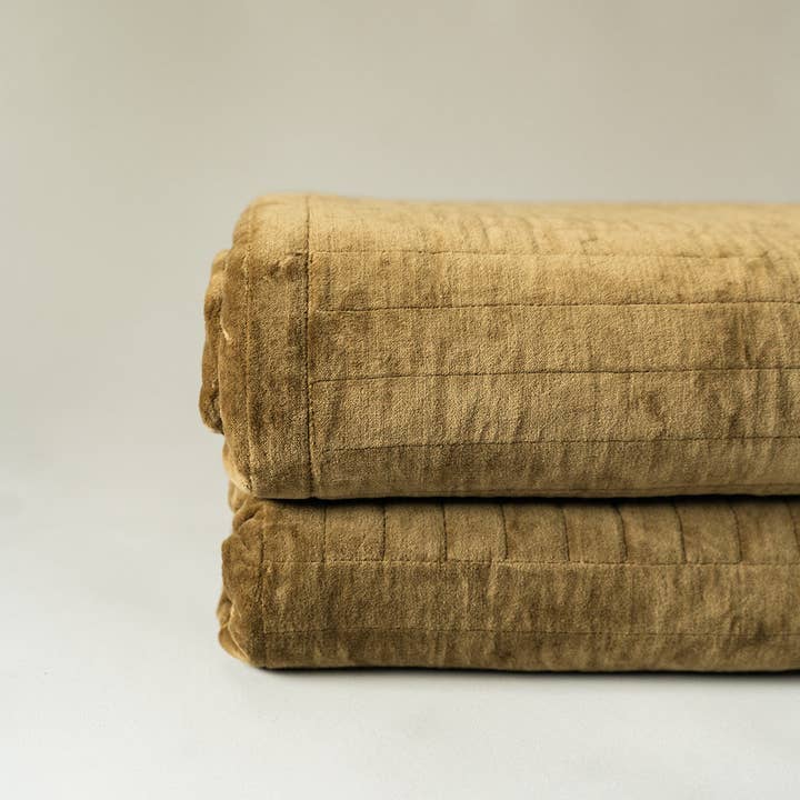 Co.House Designs - Wholesale Quilt - Channel Grid Velvet Quilt5