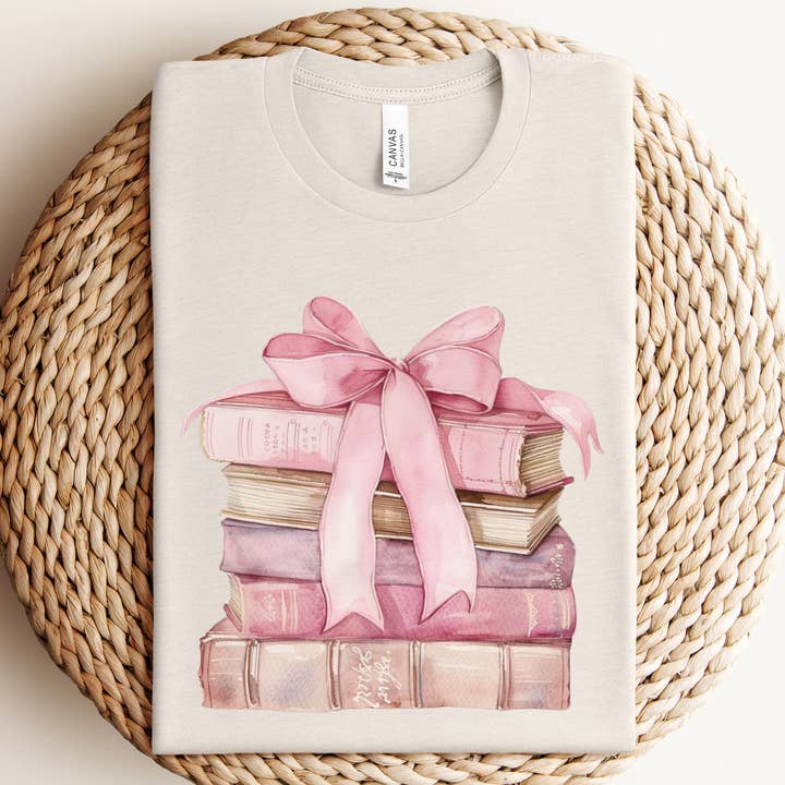 Willow Poppy - Vendita all'ingrosso Maglietta serigrafata - Donna - Maglietta Grafica Coquette Vintage Books0