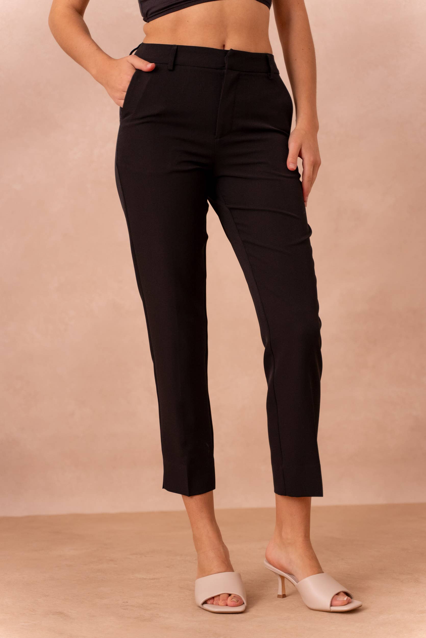 Attentif Paris – wholesale Pants – Women's – [Timeless] High-waisted cigarette pants0