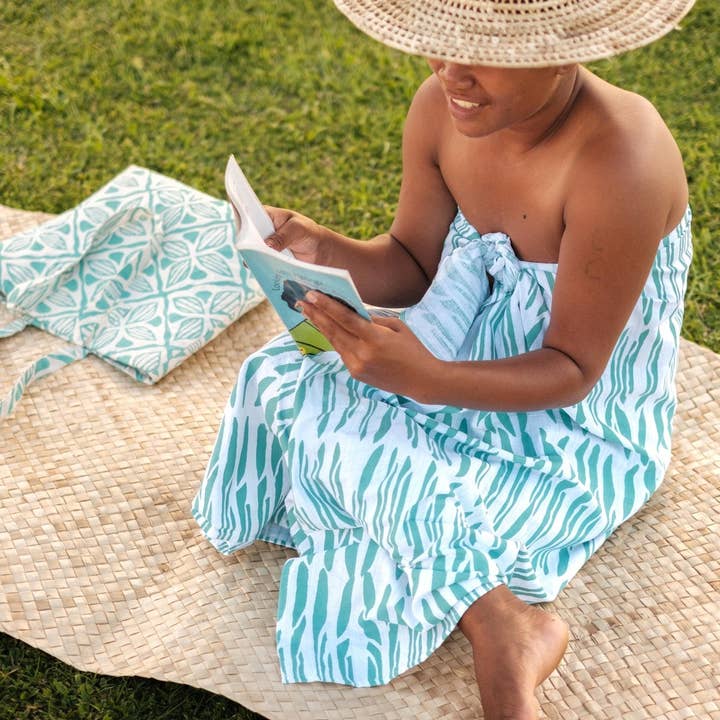 Rise Beyond the Reef - Wholesale Beach accessories - Handwoven Beach Mat10