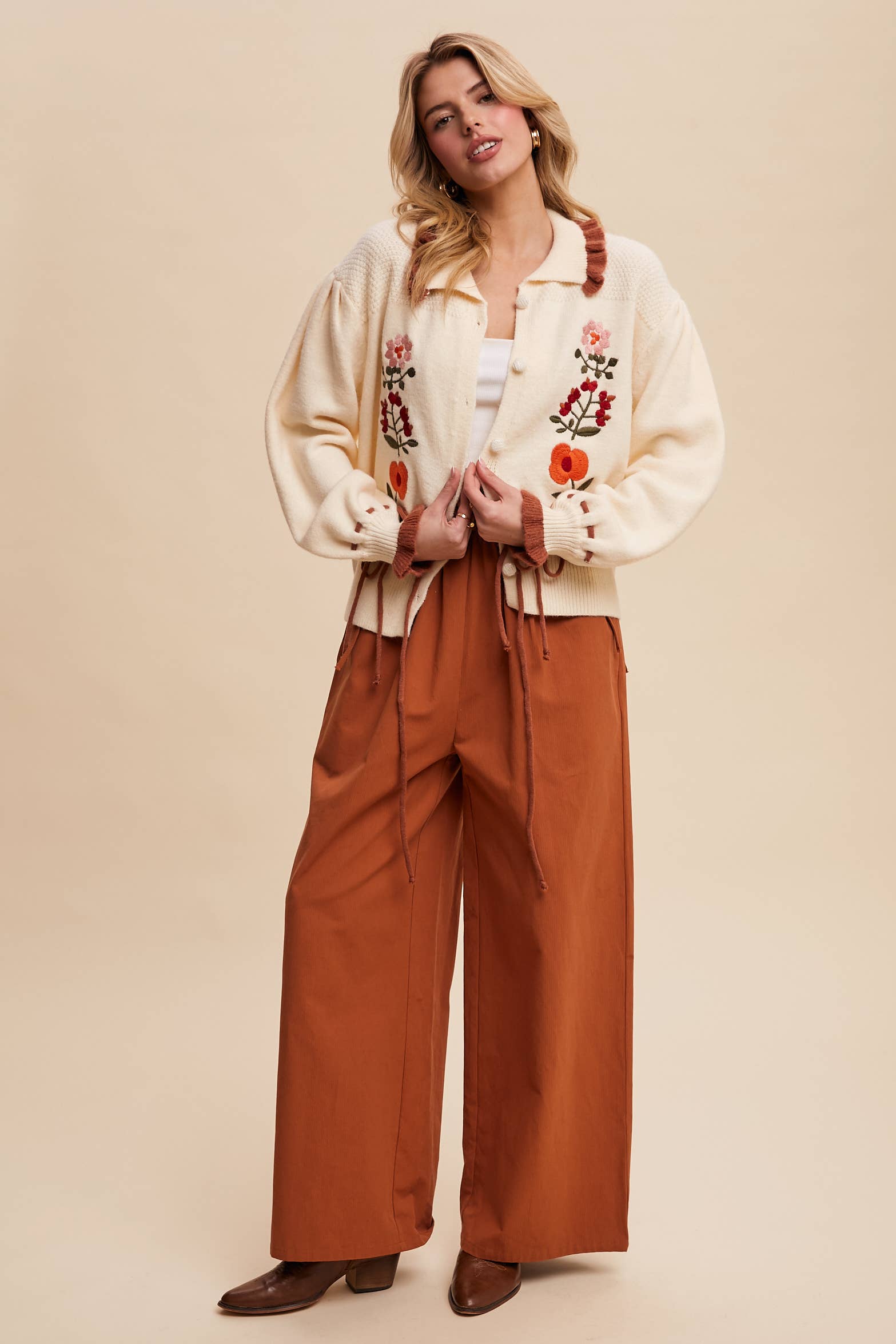 Listicle - Wholesale Cardigan - Women's - Floral Embroidered Knit Cardigan Sweater22