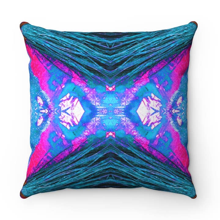 Cuscino quadrato Tiger Queen Iced per la vendita all'ingrosso da parte di Fridge Art Boutique