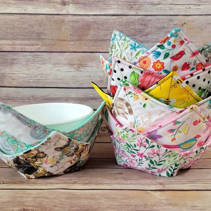 Burpie Bibs Boutique - Wholesale Oven Mitt/Pot Holder - Spring Bowl Cozy | Floral Hot Pad | Flower Padded Holder